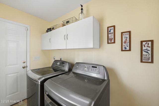 326 Knollwood Drive, Hampstead, NC 28443