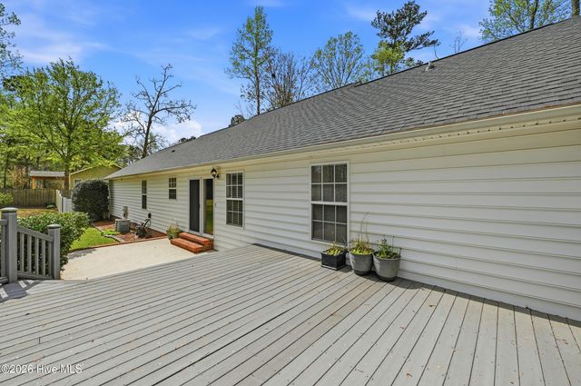326 Knollwood Drive, Hampstead, NC 28443