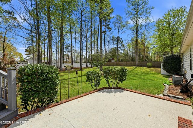 326 Knollwood Drive, Hampstead, NC 28443
