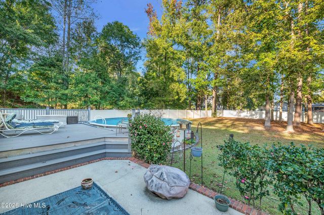 326 Knollwood Drive, Hampstead, NC 28443