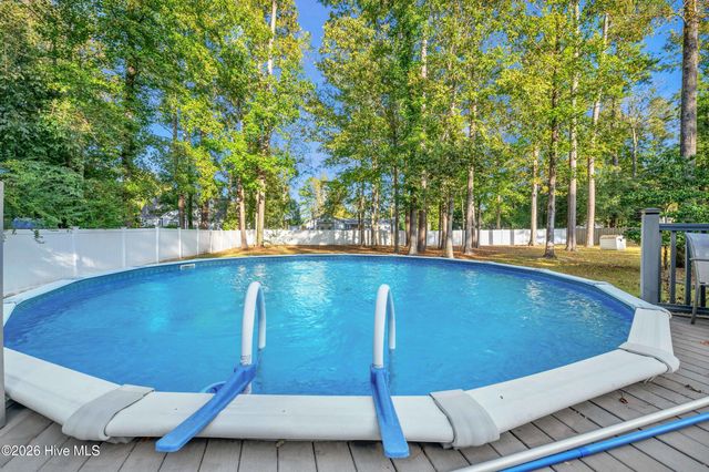 326 Knollwood Drive, Hampstead, NC 28443