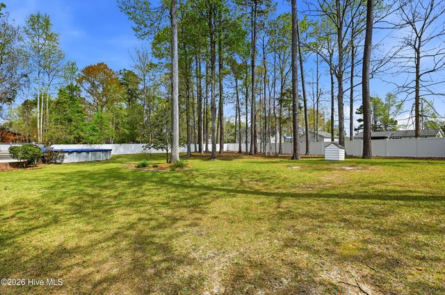326 Knollwood Drive, Hampstead, NC 28443