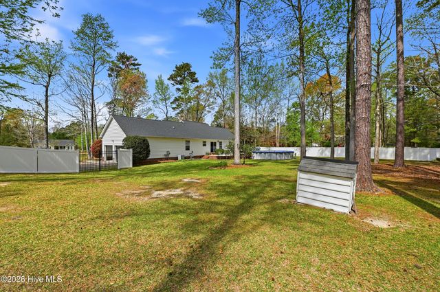 326 Knollwood Drive, Hampstead, NC 28443