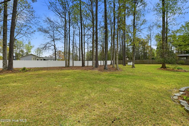 326 Knollwood Drive, Hampstead, NC 28443