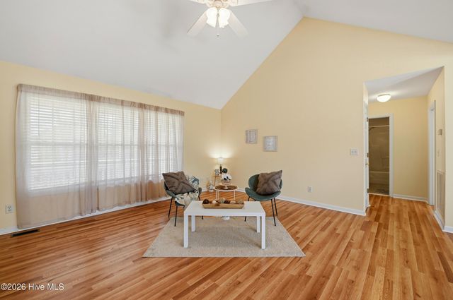 326 Knollwood Drive, Hampstead, NC 28443