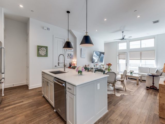 5202 Capitol Avenue 1110, Dallas, TX 75206