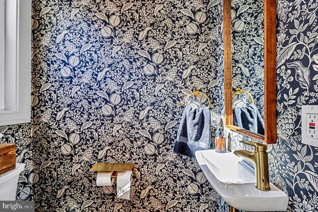 1410 CASTLE AVE, Philadelphia, PA 19145