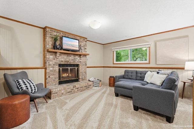 8414 Zinnia Lane N, Maple Grove, MN 55369