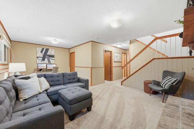 8414 Zinnia Lane N, Maple Grove, MN 55369
