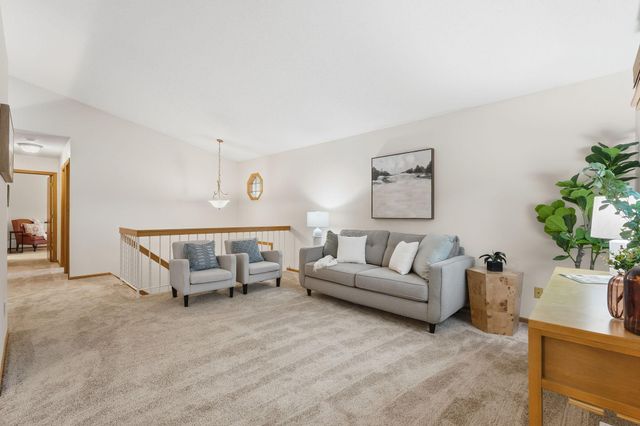 8414 Zinnia Lane N, Maple Grove, MN 55369