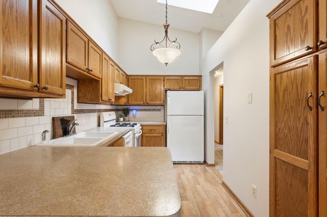 8414 Zinnia Lane N, Maple Grove, MN 55369