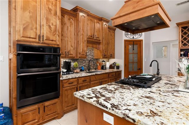 1992 Date Palm Drive, Mercedes, TX 78570