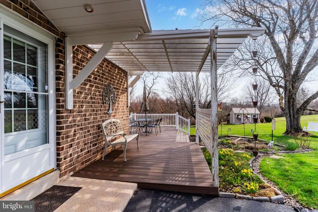 1026 PIMA CIRCLE, Mechanicsburg, PA 17055