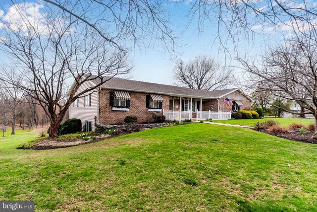 1026 PIMA CIRCLE, Mechanicsburg, PA 17055