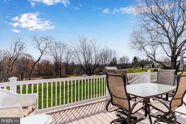 1026 PIMA CIRCLE, Mechanicsburg, PA 17055