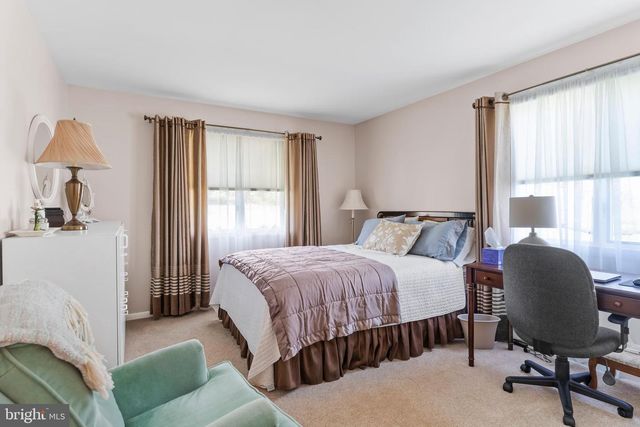 1026 PIMA CIRCLE, Mechanicsburg, PA 17055