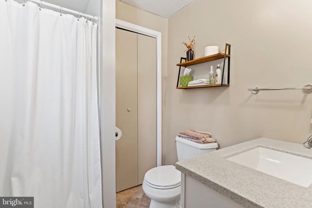 1026 PIMA CIRCLE, Mechanicsburg, PA 17055
