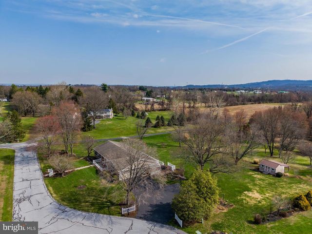 1026 PIMA CIRCLE, Mechanicsburg, PA 17055