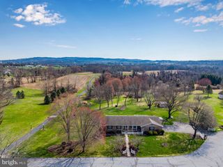 1026 PIMA CIRCLE, Mechanicsburg, PA 17055