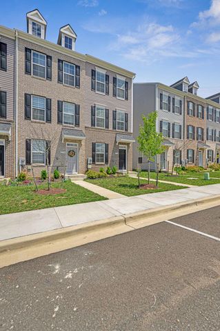 2766 LANHAM HILL CIR, Upper Marlboro, MD 20774