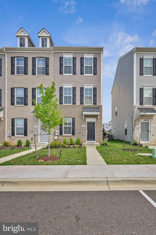 2766 LANHAM HILL CIR, Upper Marlboro, MD 20774