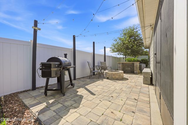 13201 HOLSINGER Boulevard, Jacksonville, FL 32256