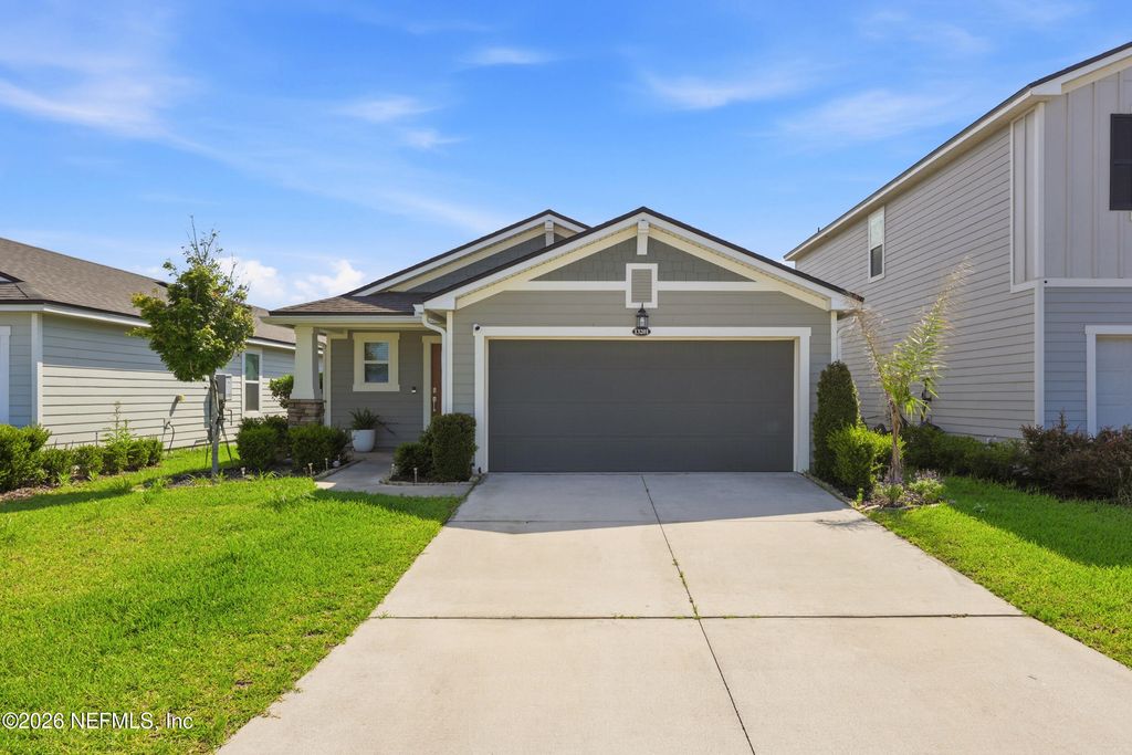 13201 HOLSINGER Boulevard, Jacksonville, FL 32256