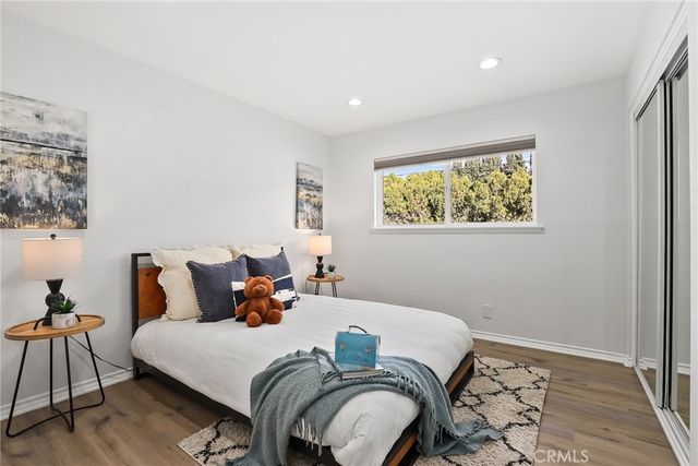 10000 Amestoy Avenue, Northridge, CA 91325