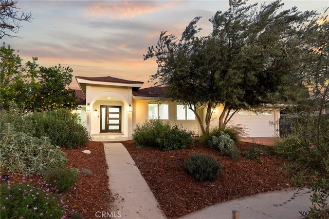 10000 Amestoy Avenue, Northridge, CA 91325