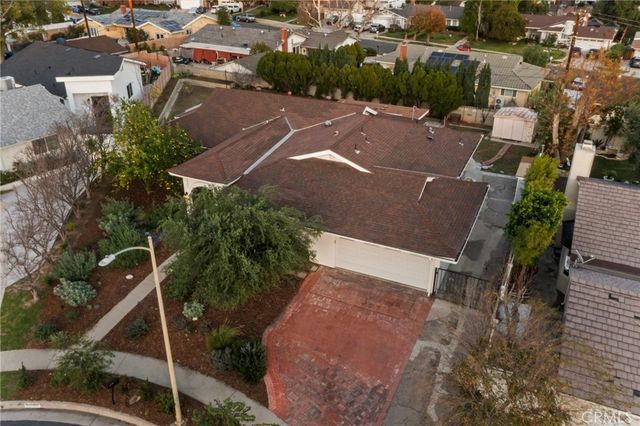 10000 Amestoy Avenue, Northridge, CA 91325