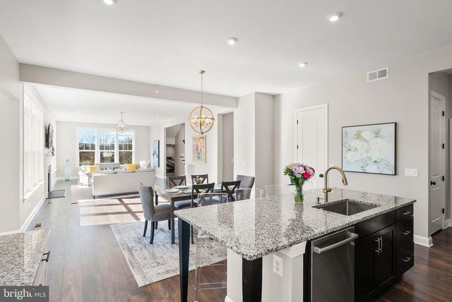 40930 WHITE CLOVER LN, Aldie, VA 20105