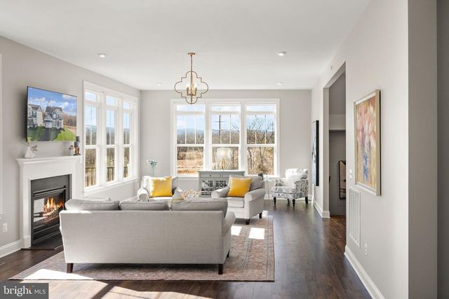 40930 WHITE CLOVER LN, Aldie, VA 20105