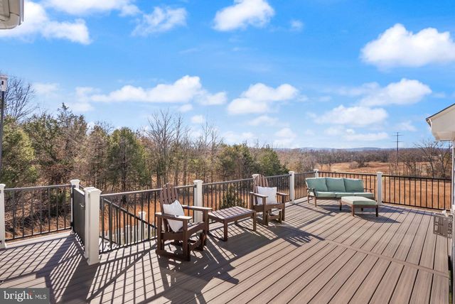 40930 WHITE CLOVER LN, Aldie, VA 20105