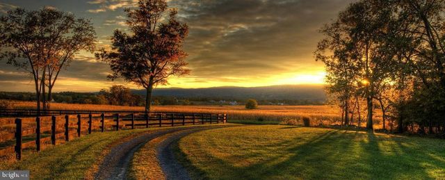 40930 WHITE CLOVER LN, Aldie, VA 20105