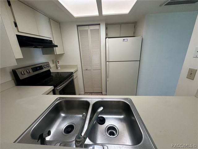 3640 N Lucille Drive, Beverly Hills, FL 34465