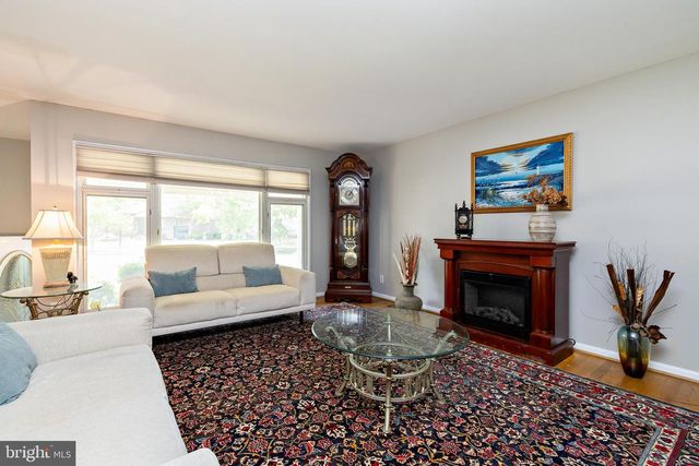 1509 PLEASANT DR, Cherry Hill, NJ 08003