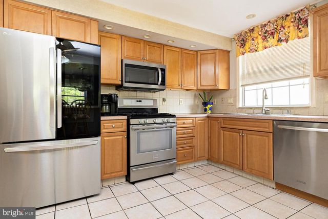 1509 PLEASANT DR, Cherry Hill, NJ 08003