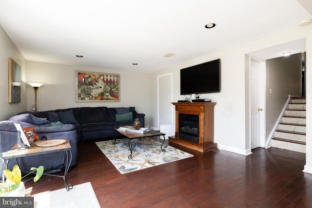 1509 PLEASANT DR, Cherry Hill, NJ 08003