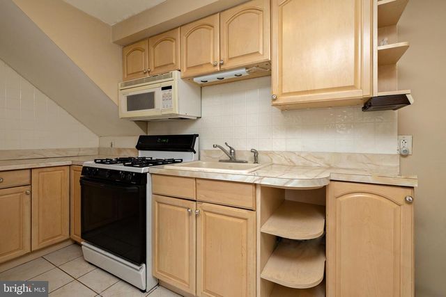 1509 PLEASANT DR, Cherry Hill, NJ 08003