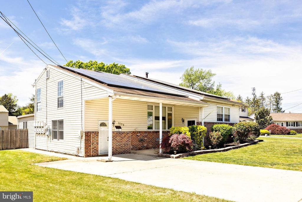 1509 PLEASANT DR, Cherry Hill, NJ 08003