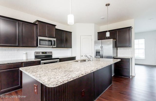 11512 Caswell Springs Way, Louisville, KY 40291