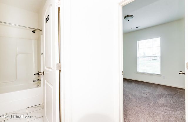 11512 Caswell Springs Way, Louisville, KY 40291