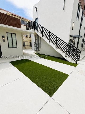 768 NW 2nd St 7, Miami, FL 33128