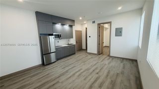 768 NW 2nd St 7, Miami, FL 33128