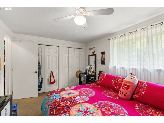 1147 W 11TH Aly, Eugene, OR 97402