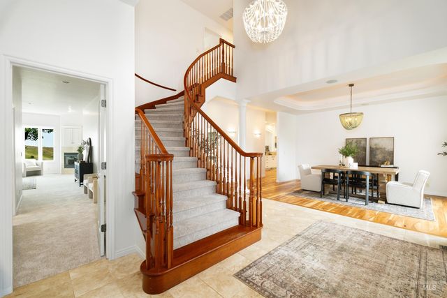 3757 W Quail Hollow Ct, Boise, ID 83703