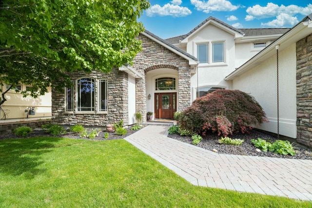 3757 W Quail Hollow Ct, Boise, ID 83703