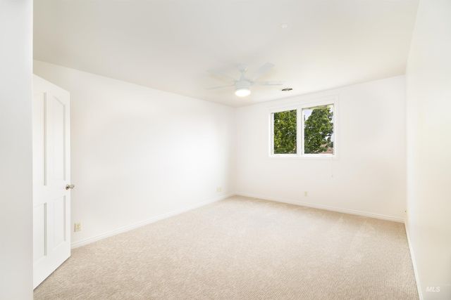 3757 W Quail Hollow Ct, Boise, ID 83703