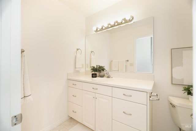 3757 W Quail Hollow Ct, Boise, ID 83703