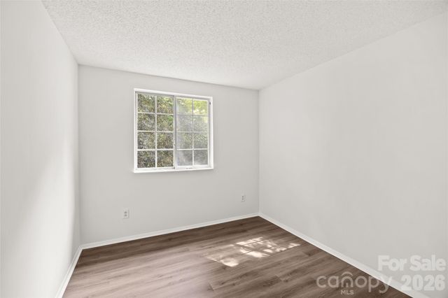 8254 Knights Bridge Road, Charlotte, NC 28210